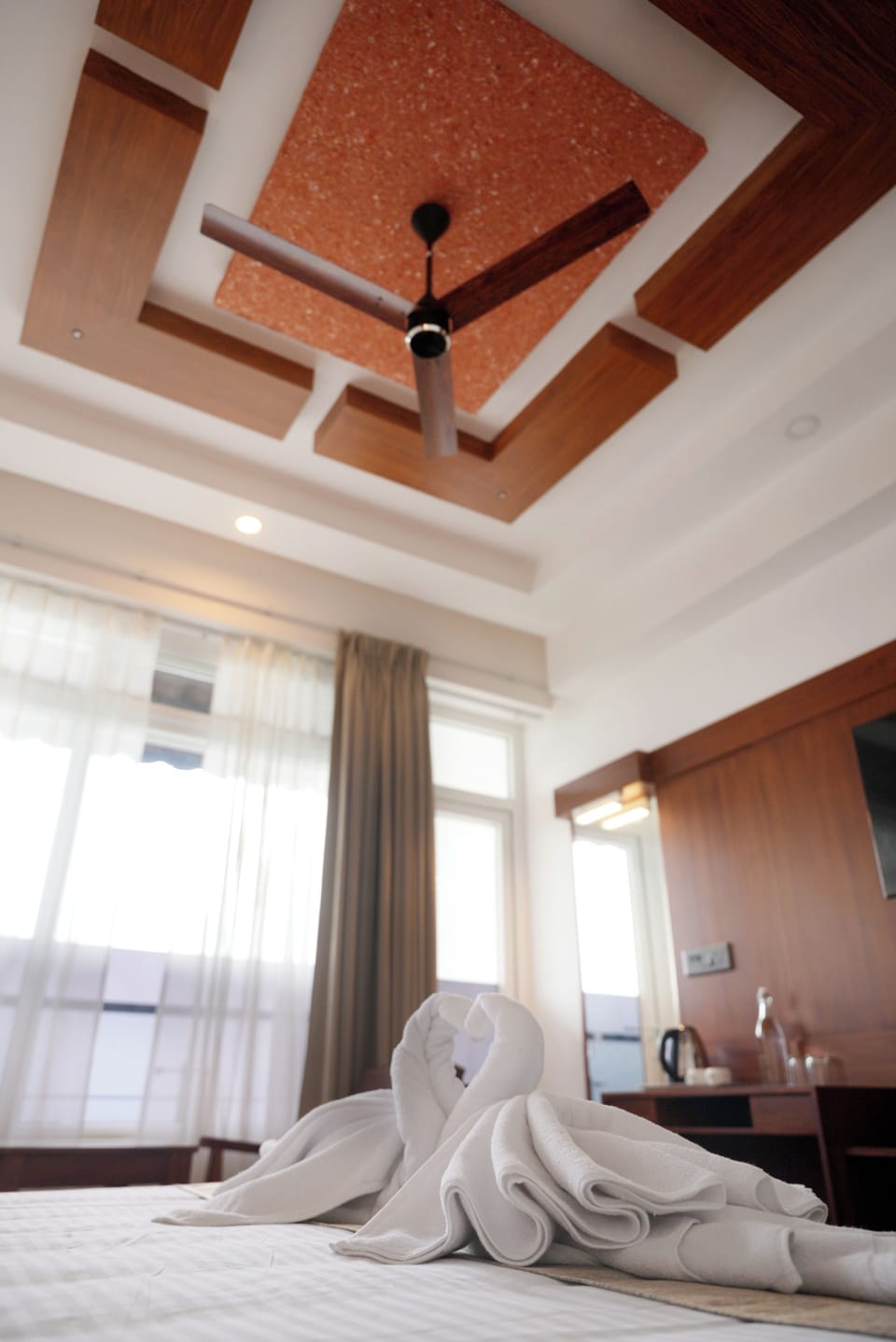 Deluxe Room, Balcony, Mountain View | Soundproofing, free WiFi