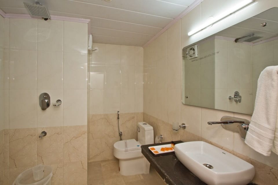 Family Room | Bathroom | Bathrobes, slippers