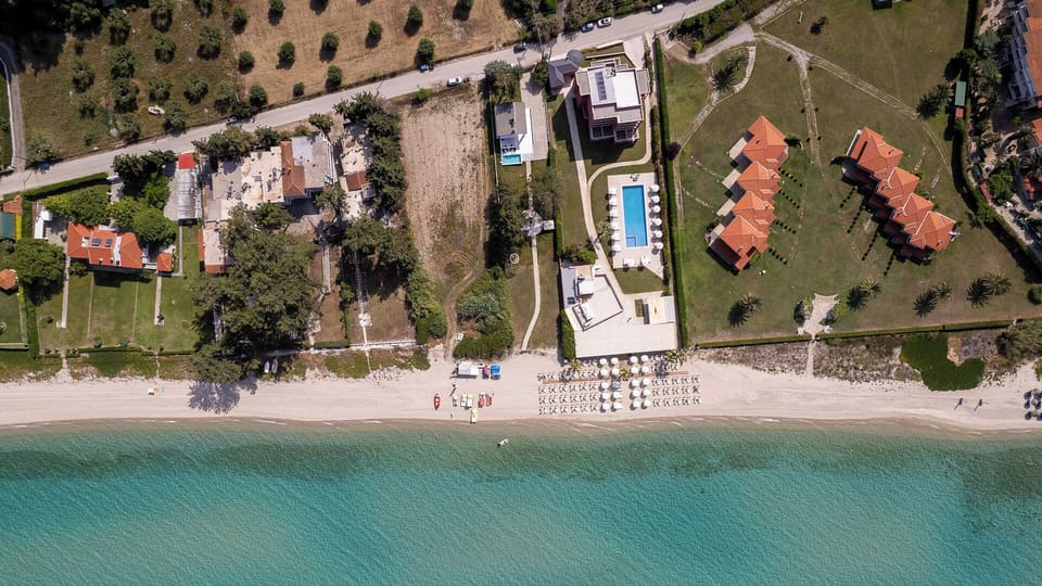 Aura Beach Front Private Pool Villa (6)