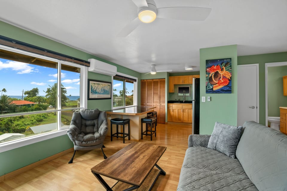 Condo, 2 Bedrooms | Living area | Smart TV
