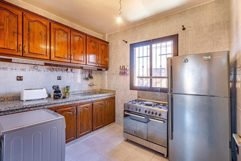 Apartment, Balcony | Private kitchen | Electric kettle