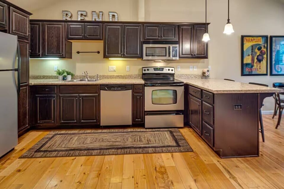 Gourmet Kitchen
