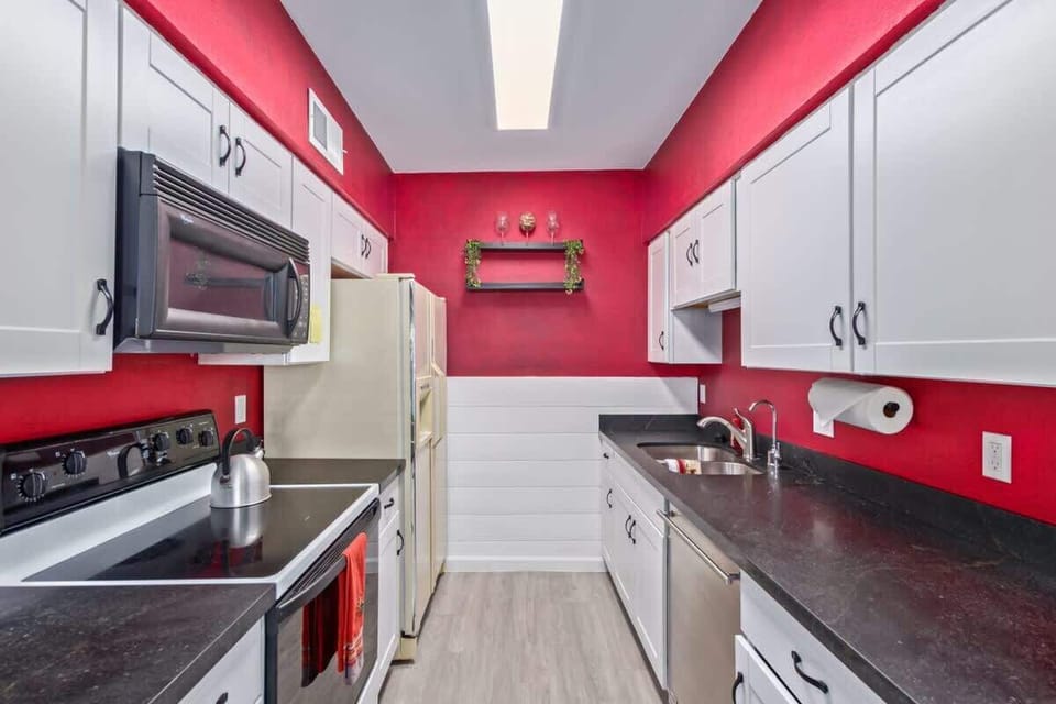 Cook up your favorite meal in this fully equipped kitchen