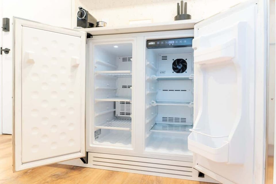 Fully equipped kitchen ready for your culinary creations.