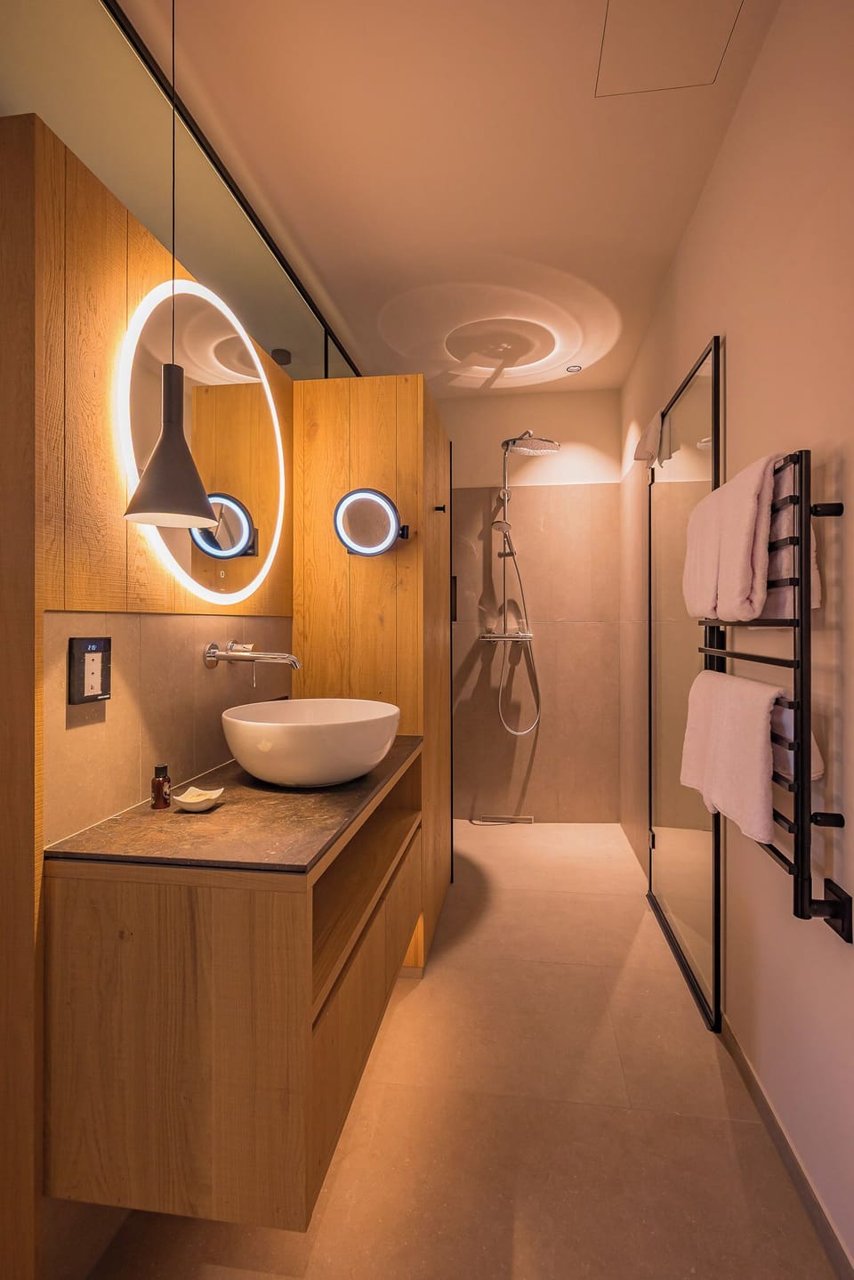 Superior Double Room (Plus) | Bathroom | Shower, rainfall showerhead, hair dryer, heated floors