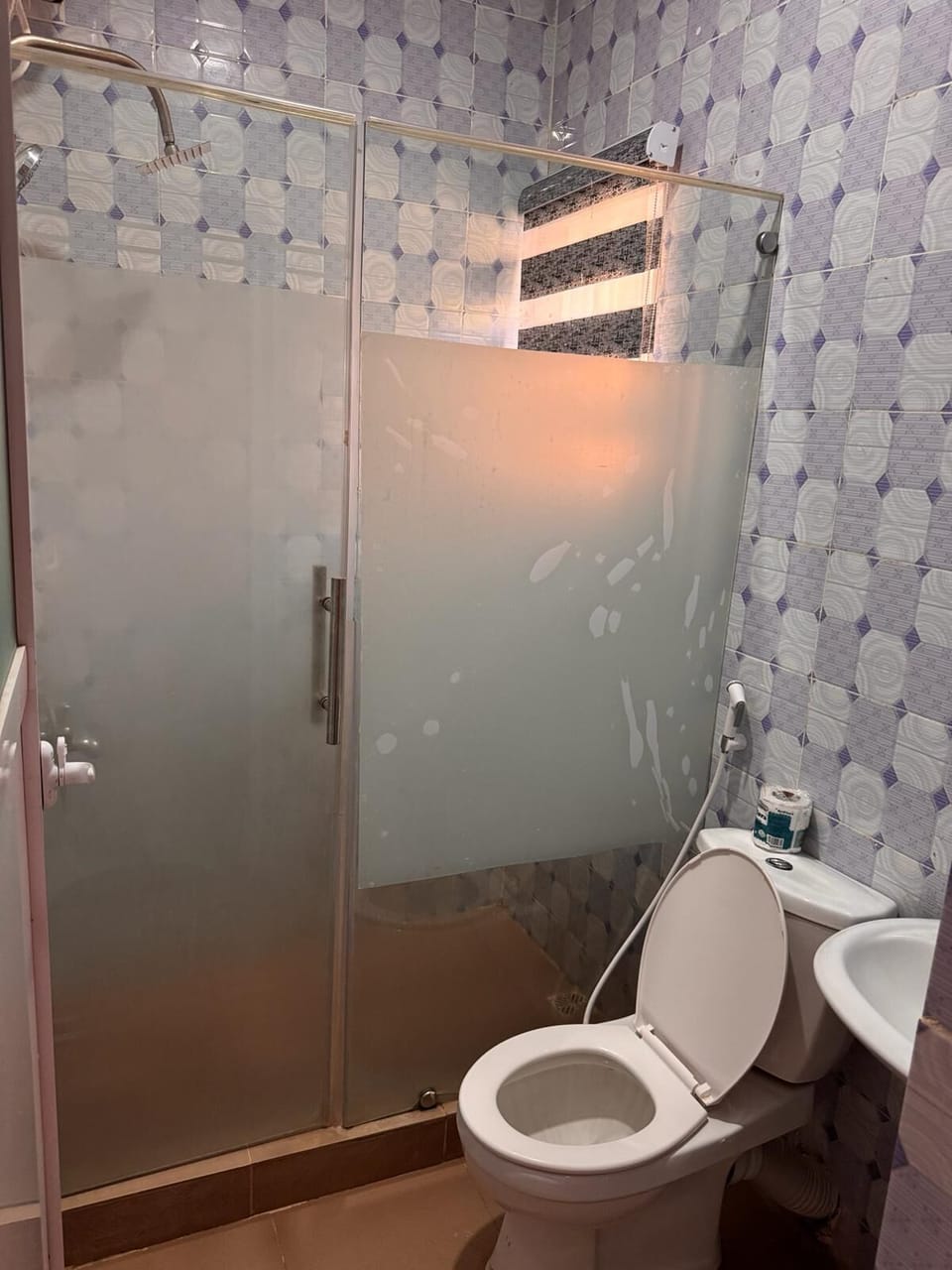 Exclusive Double Room | Bathroom | Shower, towels, soap, toilet paper
