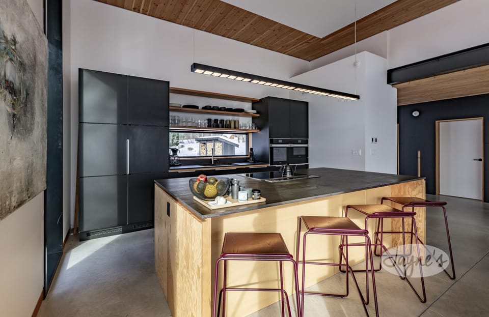 Kitchen &amp; Bar Seating (2)