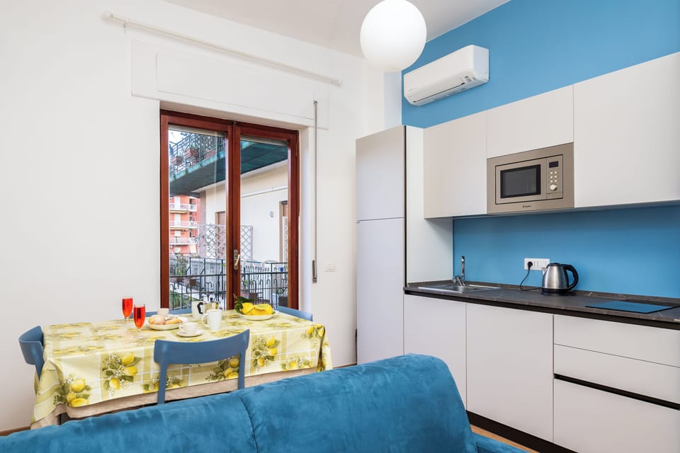 City Apartment, Balcony, City View | Private kitchen | Espresso maker, electric kettle