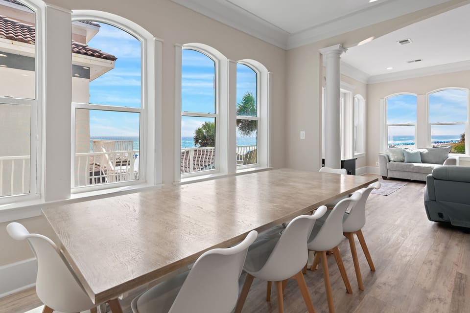 Dining with a VIEW! Seating for 12 in the Dining Room/Kitchen + seating for 6 in the Kitchen