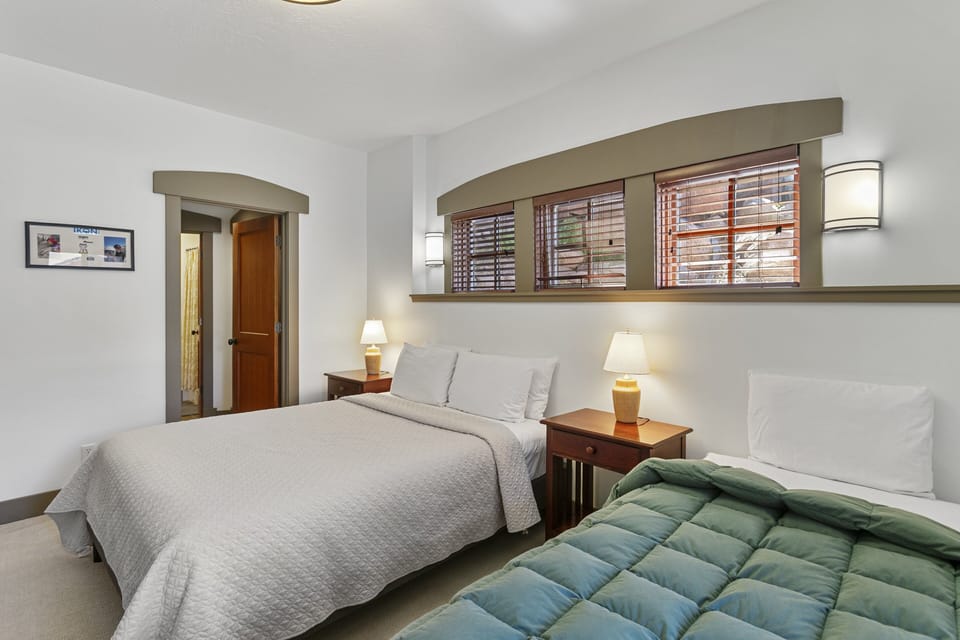 Lamp, Indoors, Bed, Furniture, Home Decor