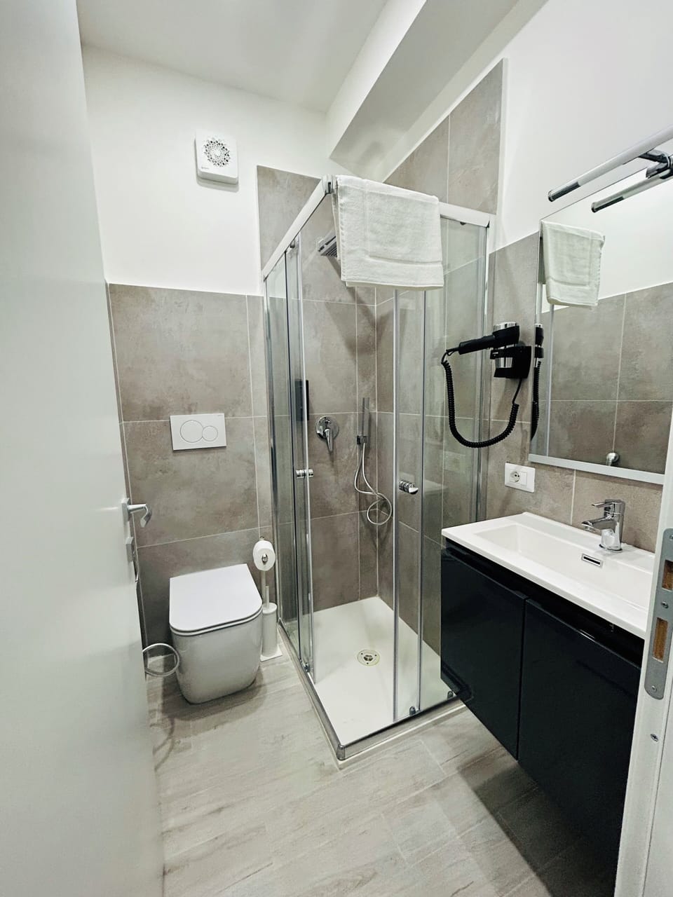 Comfort Double or Twin Room | Bathroom | Shower, hair dryer, towels, toilet paper