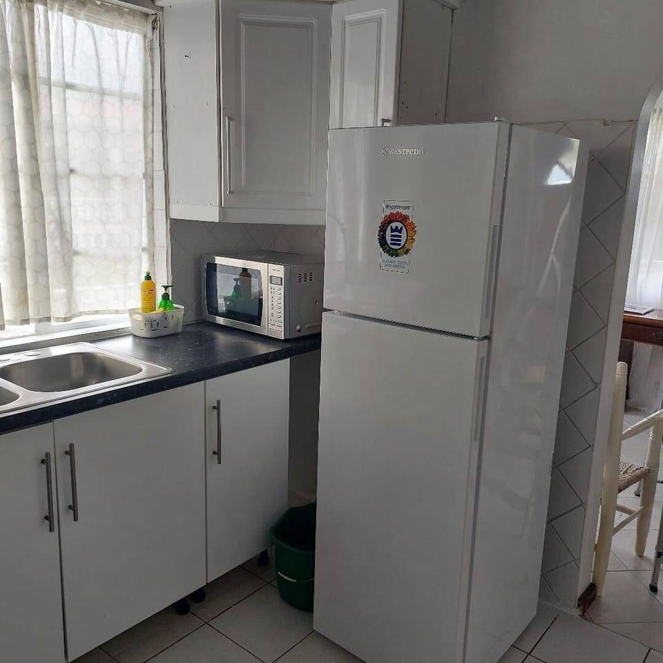 Apartment, 2 Bedrooms, Balcony, Garden View | Private kitchen