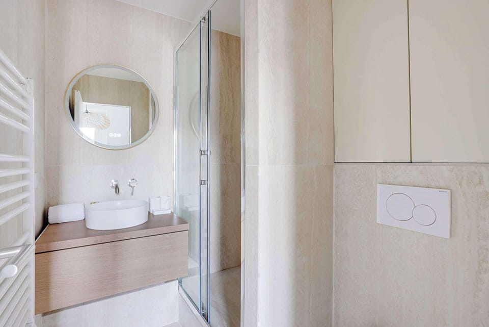 Apartment | Bathroom | Towels