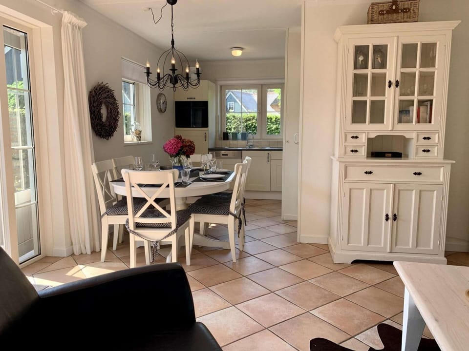House | Dining