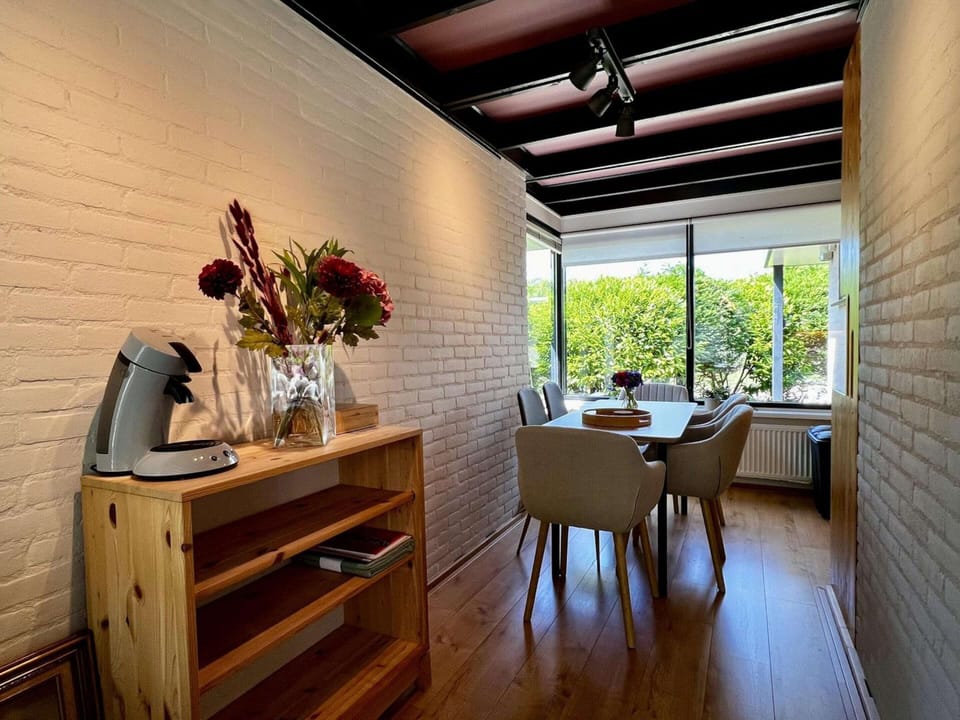 House | Dining
