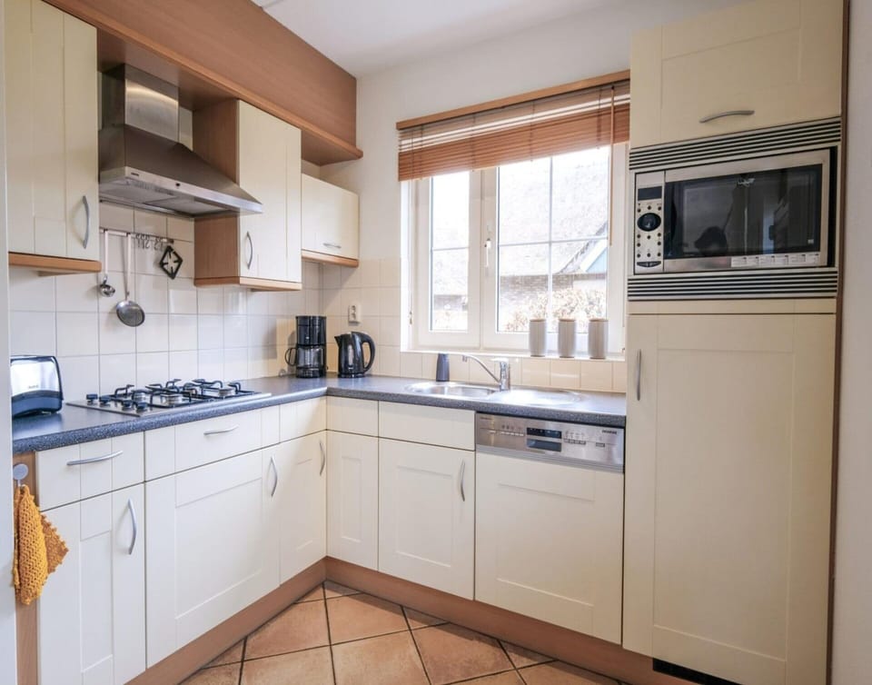 House | Private kitchen | Highchair