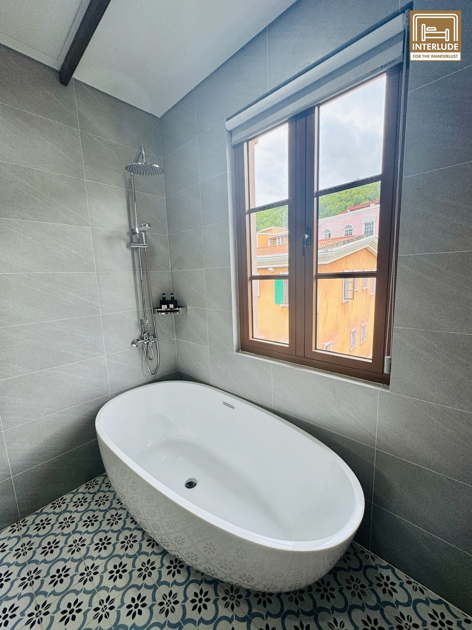 Junior Studio Suite | Bathroom | Designer toiletries, hair dryer, bathrobes, towels