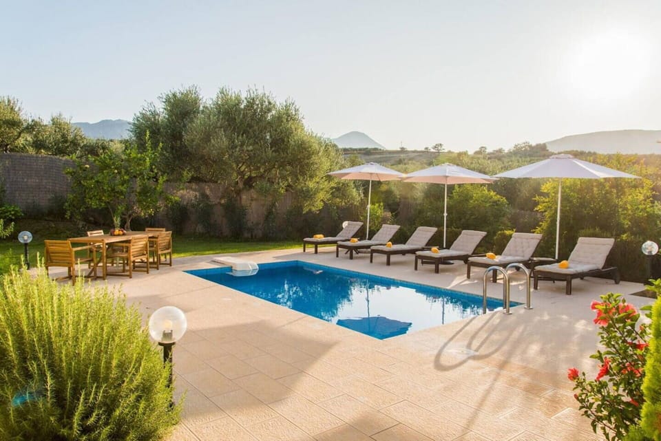 Building Exterior, Outdoor, Pool, Scenic View