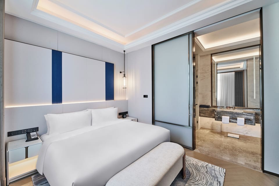 Superior Suite | In-room safe, blackout drapes, soundproofing, iron/ironing board