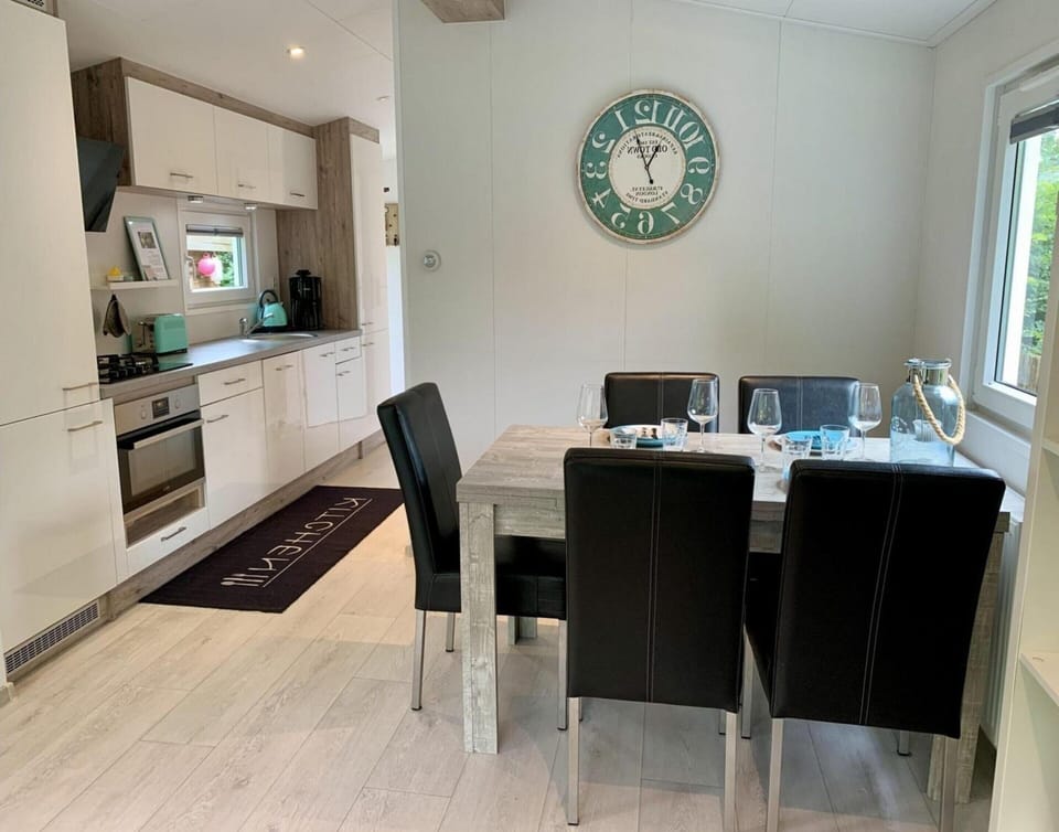 House | Dining