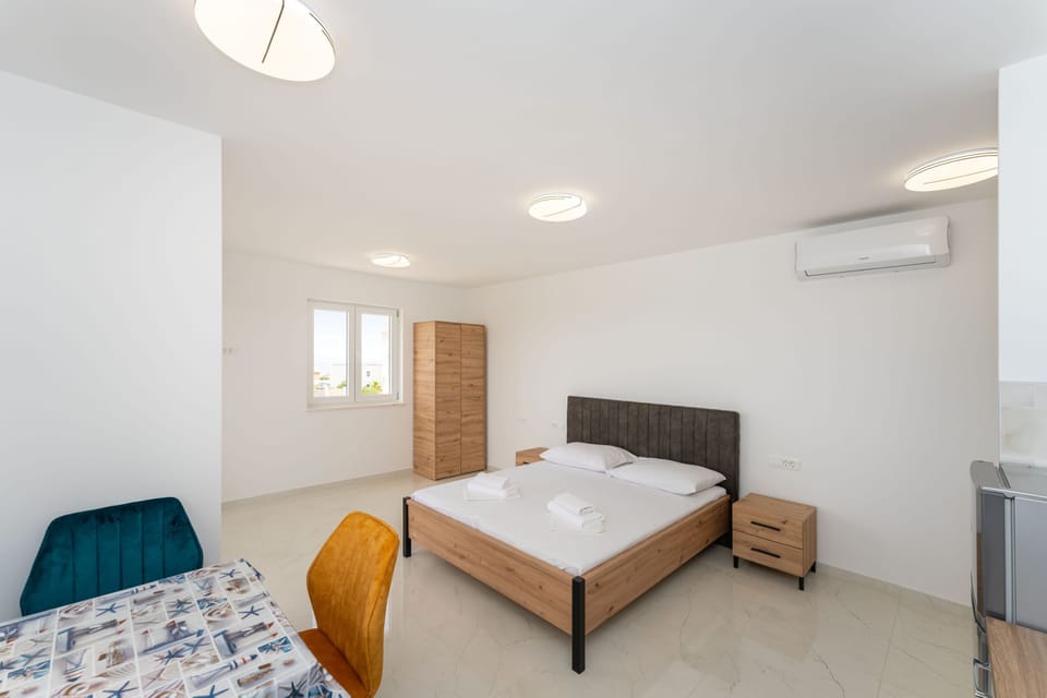 1 bedroom