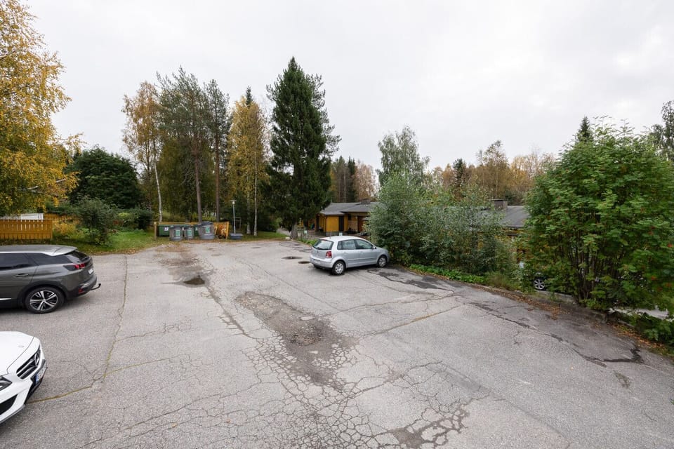 Parking lot - please park ONLY here