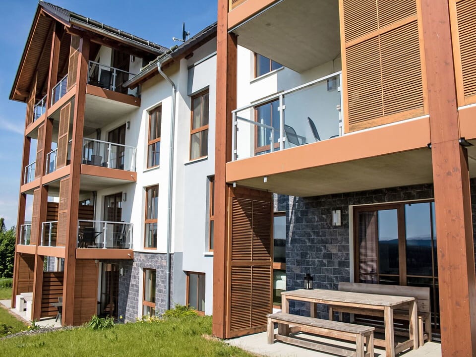Wood, Balcony, Hardwood, Wood Stain, Porch, Lumber, Siding, Plank