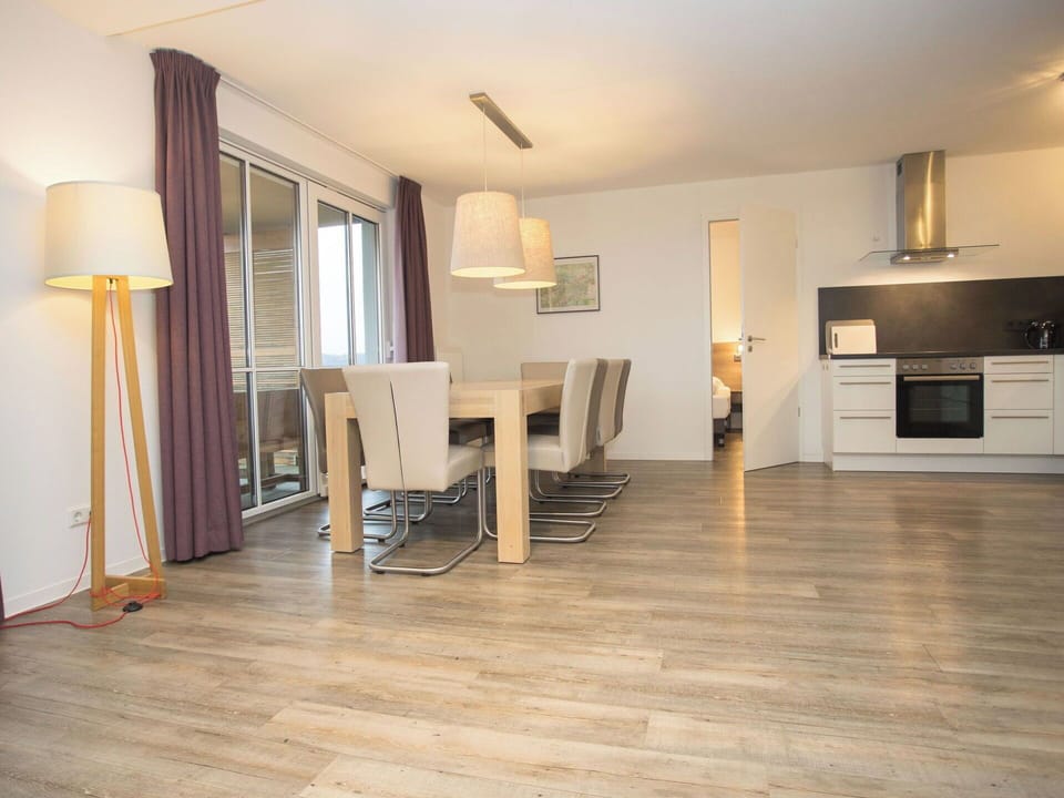 Flooring, Floor, Furniture, Wood Flooring, Interior Design, Wood, Laminate Flooring, Ceiling, Room, Lighting