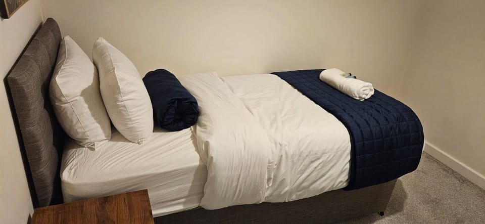 House | 4 bedrooms, WiFi (free), bed sheets