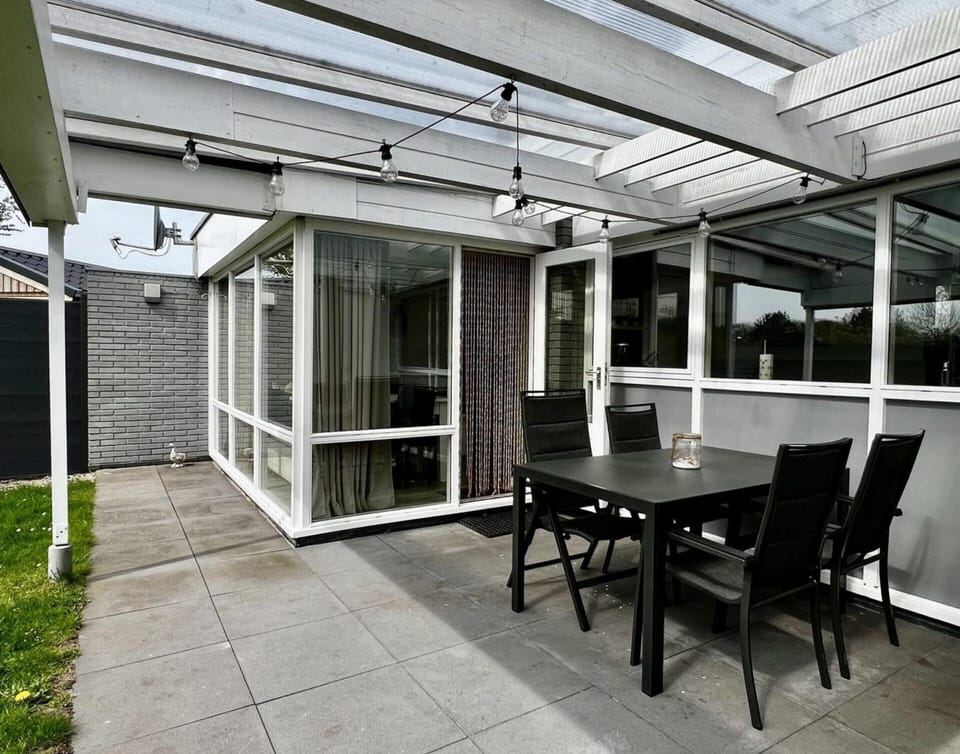 House | 3 bedrooms, iron/ironing board