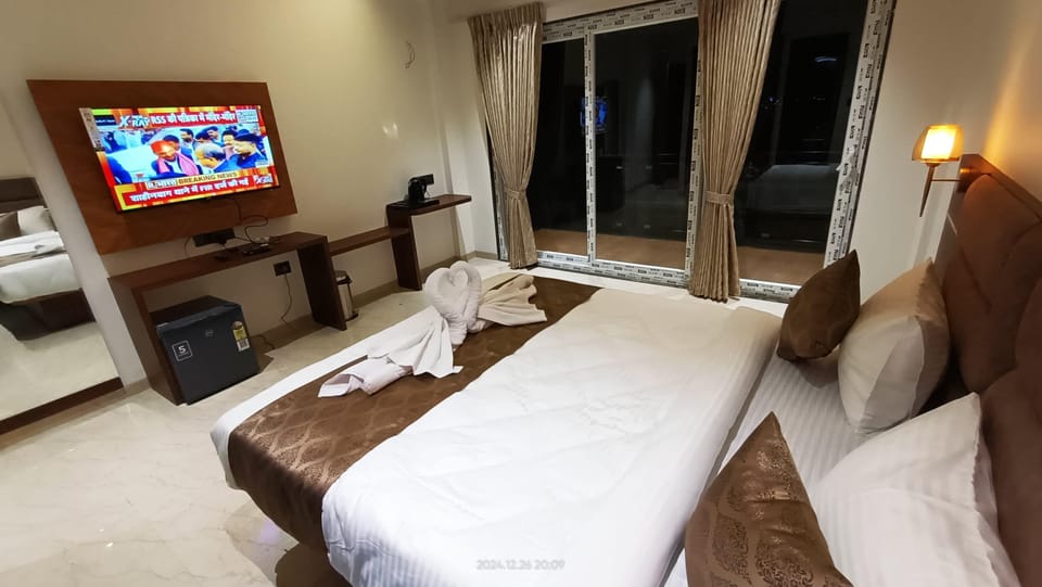 Deluxe Double Room | Desk, free WiFi