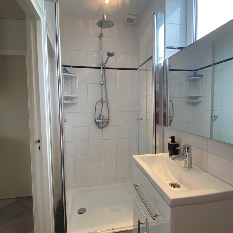 Lovely Holiday Bungalow With Garden House in North Holland (province)