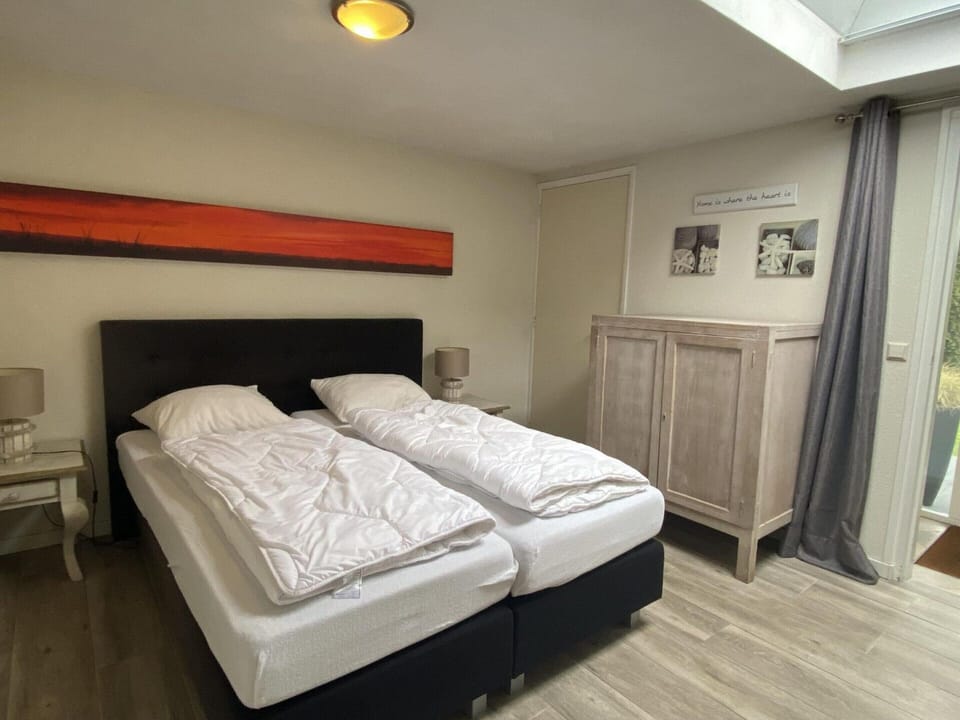 Lovely Holiday Bungalow With Garden House in North Holland (province)