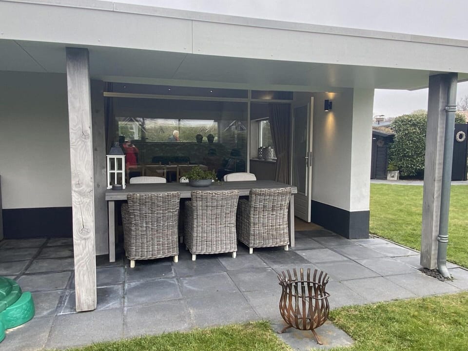 House | Balcony