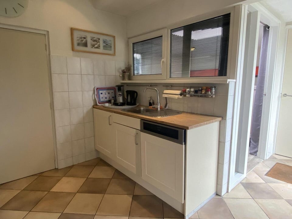 House | Private kitchen | Stovetop, highchair