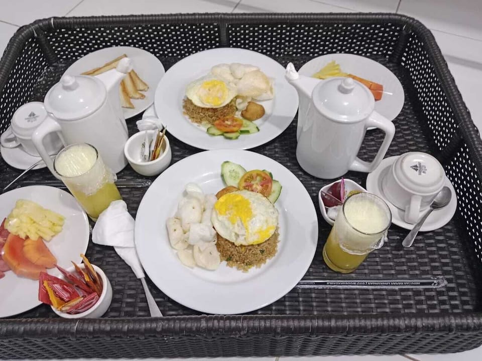 Daily local cuisine breakfast for a fee