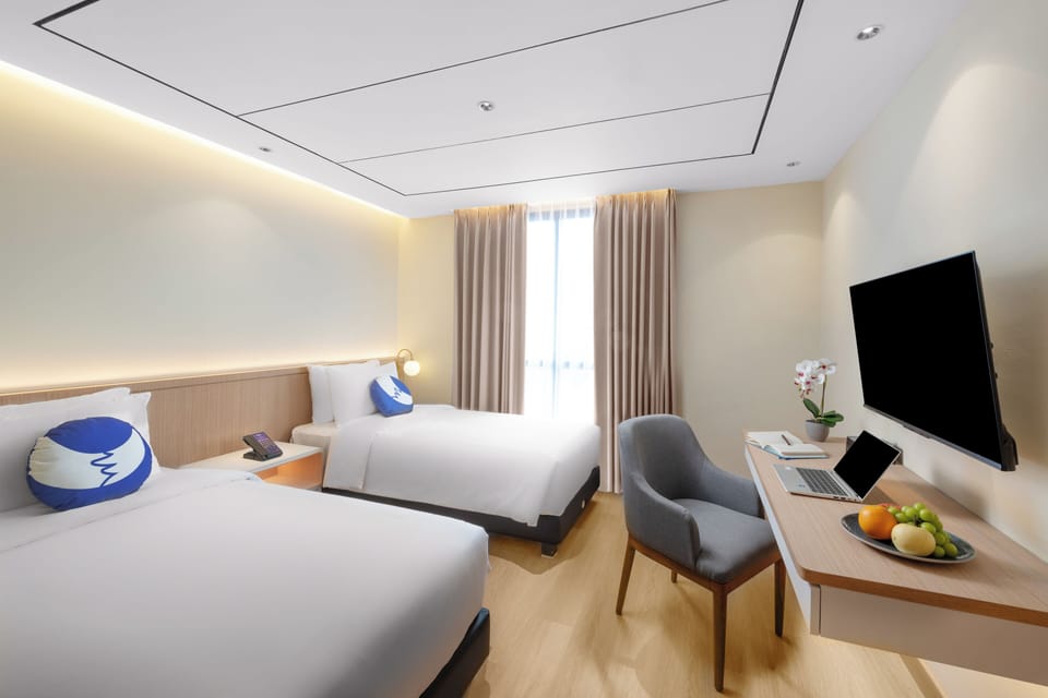 Superior Twin Room, Non Smoking | Desk, laptop workspace, soundproofing, free WiFi