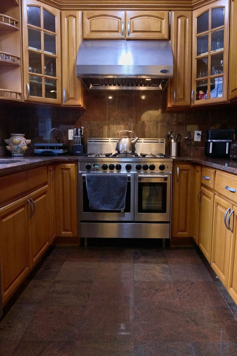 Modern kitchen 