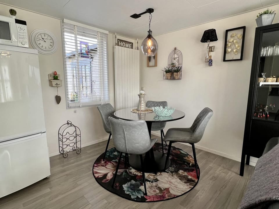House | Dining