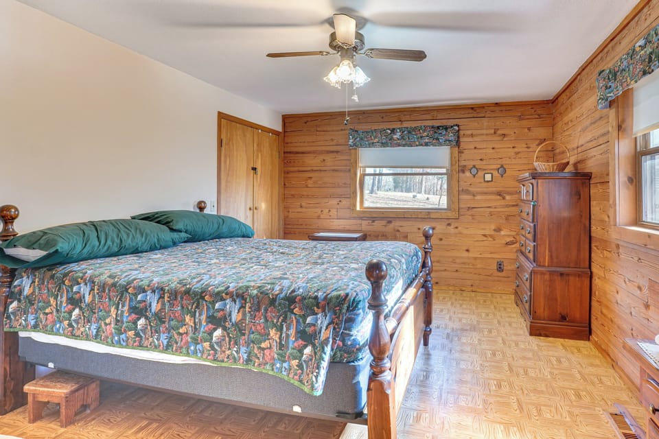 House (3 Bedrooms) | Interior