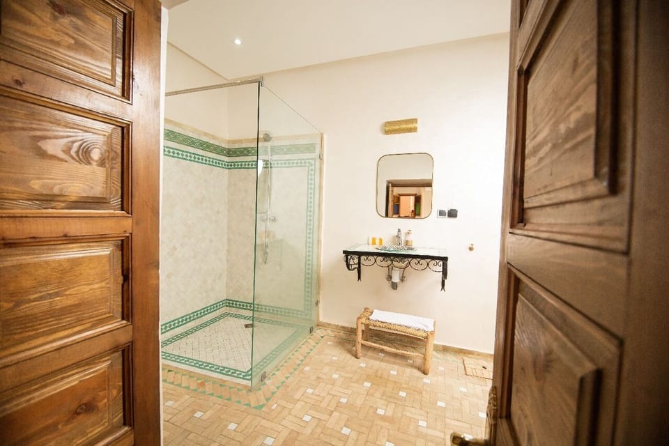 Classic House, Multiple Bedrooms, Non Smoking | Bathroom
