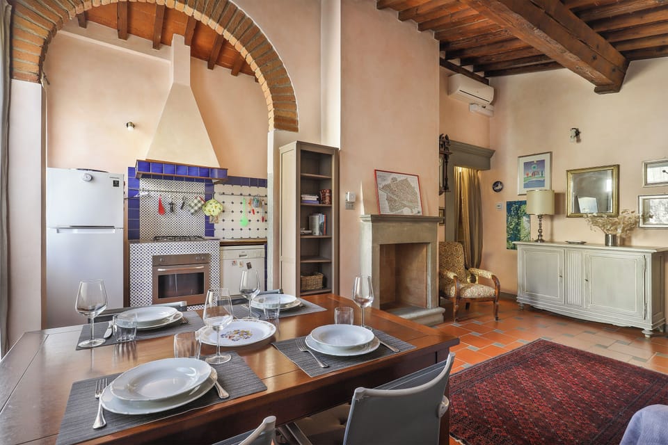 Classic Apartment | Living area | Flat-screen TV