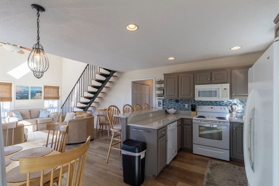 Mid Level Kitchen