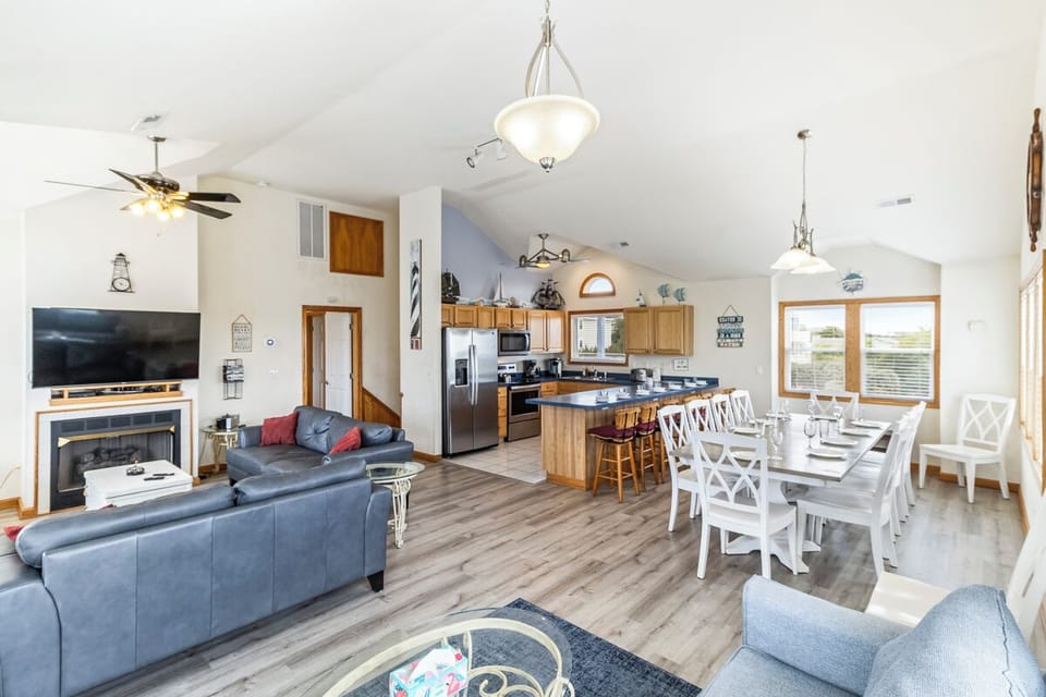 Top Level Living Area