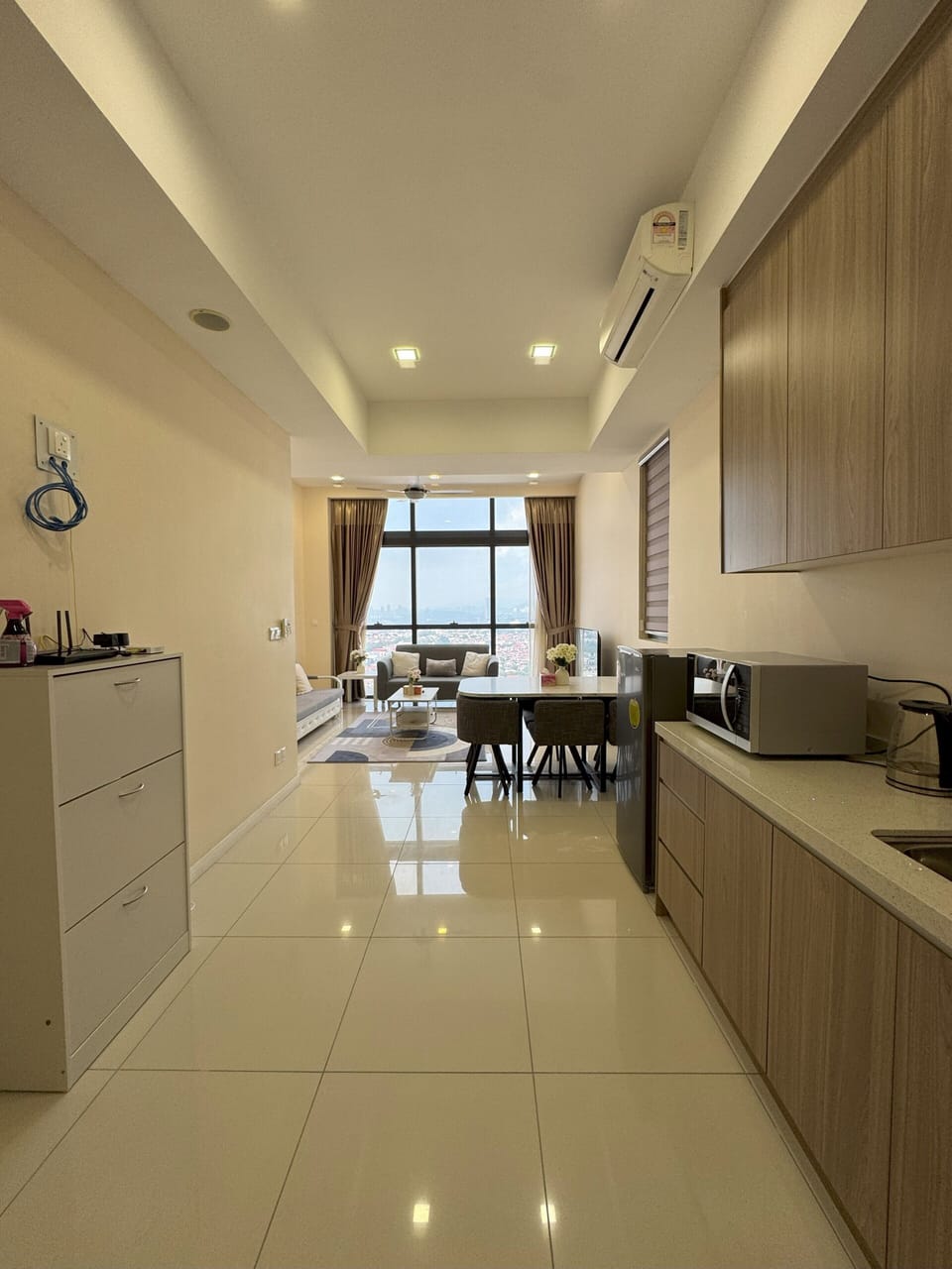 Duplex, City View | Microwave