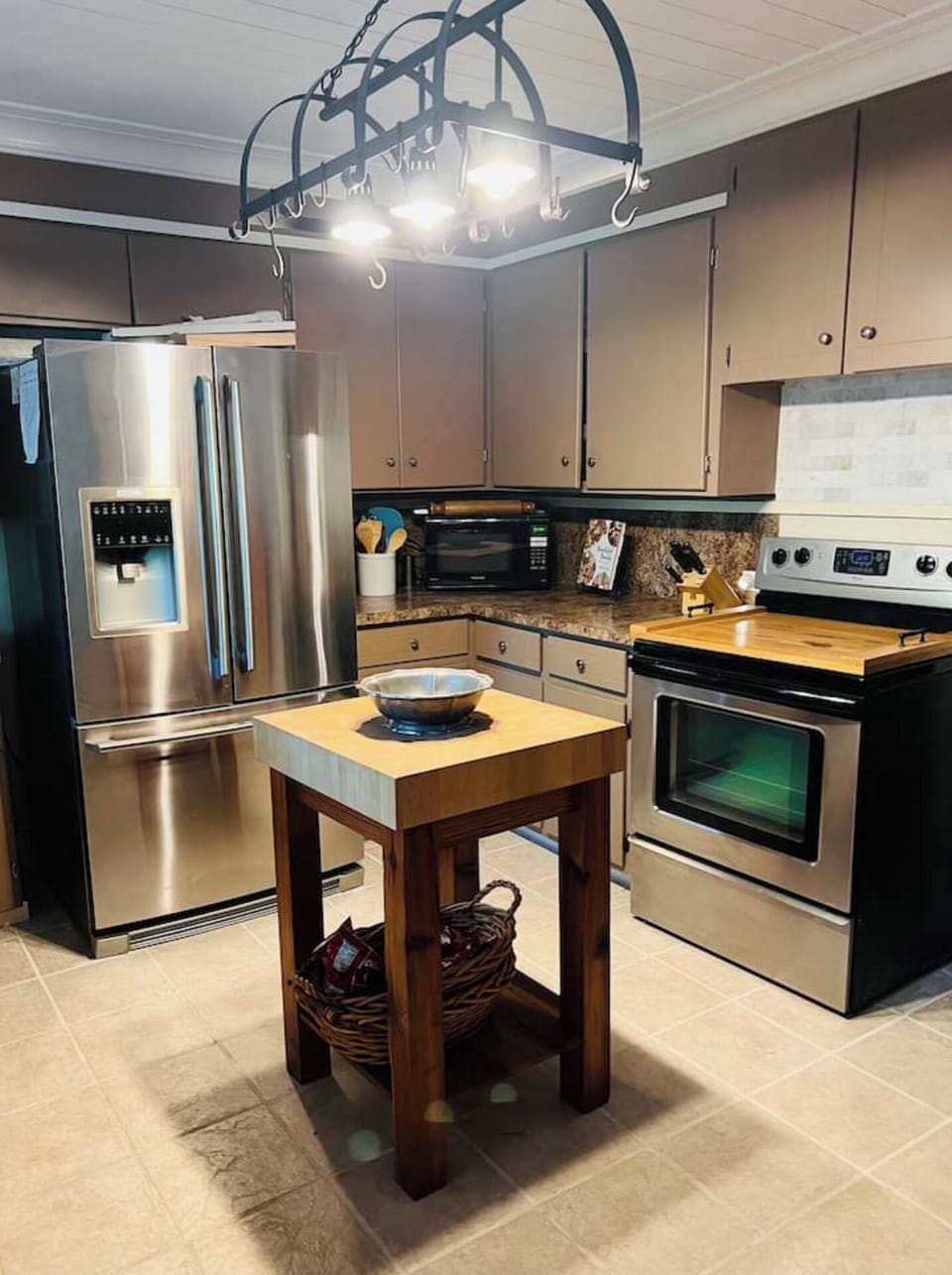Center Butcher’s Block Workstation & Overhead Pot Rack