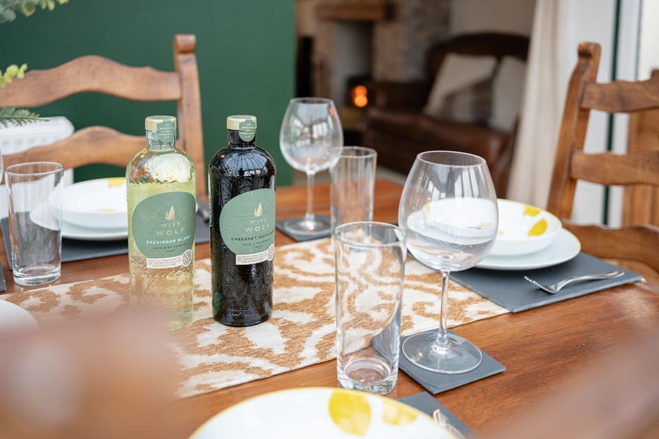 Holly Tree Cottage Sun Room- StayCotswold