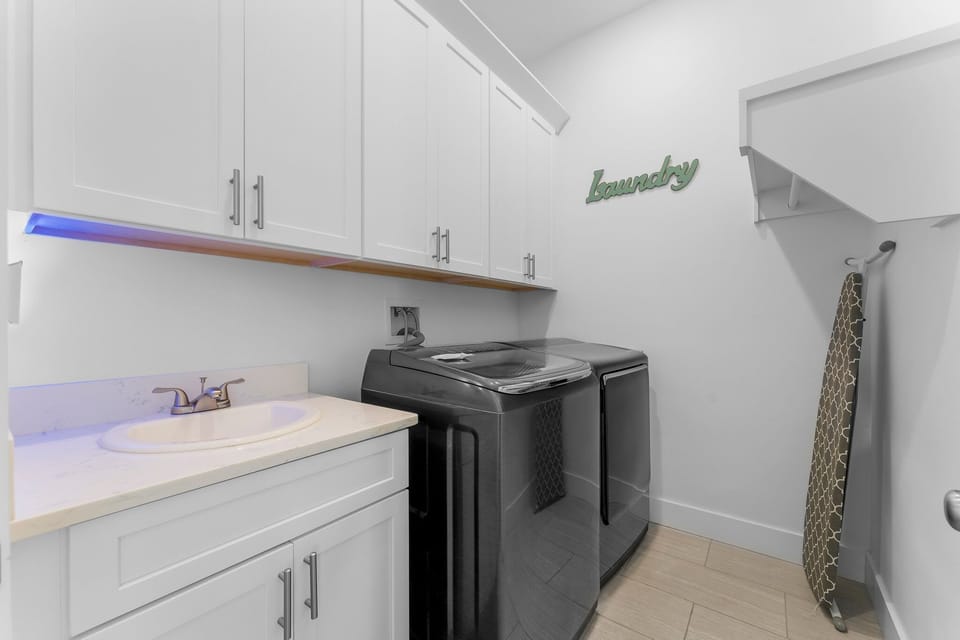 Laundry On 1st Foor
