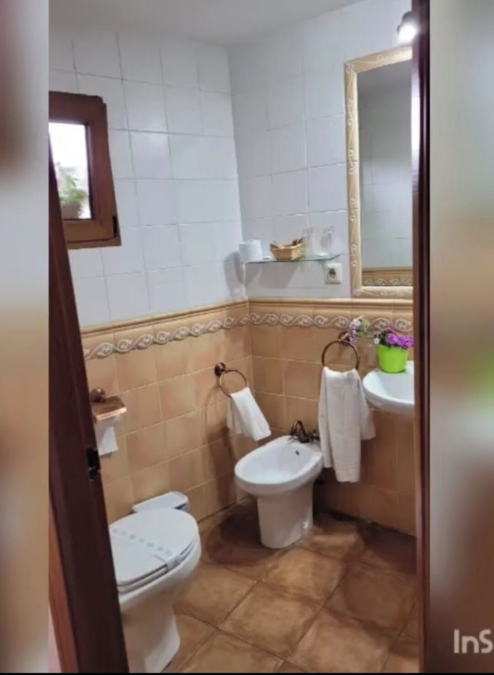 Comfort Room, 1 Queen Bed, Balcony, Mountain View | Bathroom | Shower, bidet, towels, soap