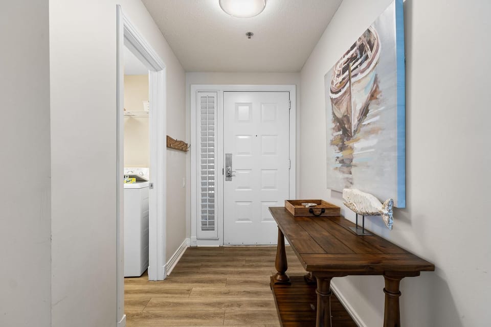 Condo, Multiple Beds (Beach Colony Tower 11A) | Interior